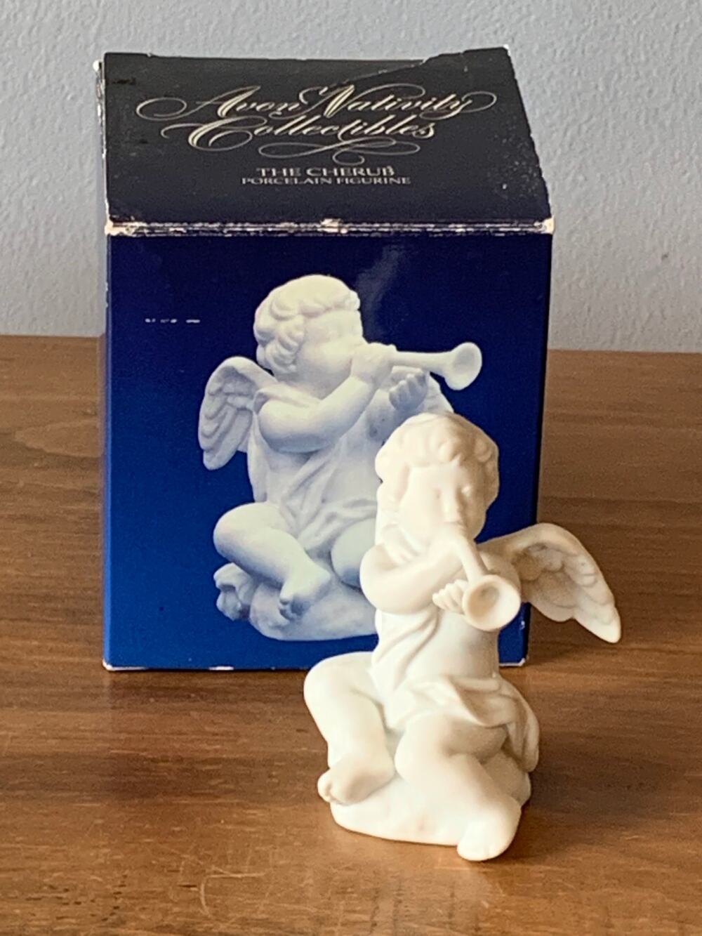 Avon Nativity Collectibles Vintage 1989 THE CHERUB White Porcelain